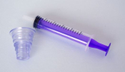 ORAL SYRINGE 10ML PURPLE DP18413