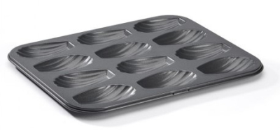 DE BUYER NON-STICK 12 HOLE MADELEINE MOULD TRAY