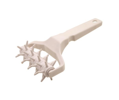 WHITE SPIKED DOUGH ROLLER